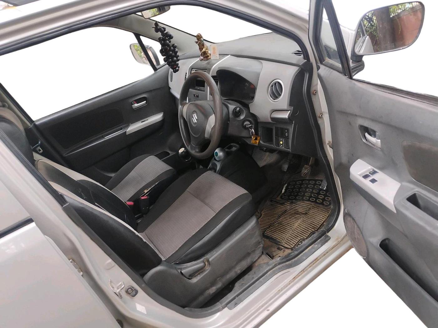 2011 Maruti Wagon R 1.0 LXI CNG, CNG, Manual, 1,48,006 km, interior