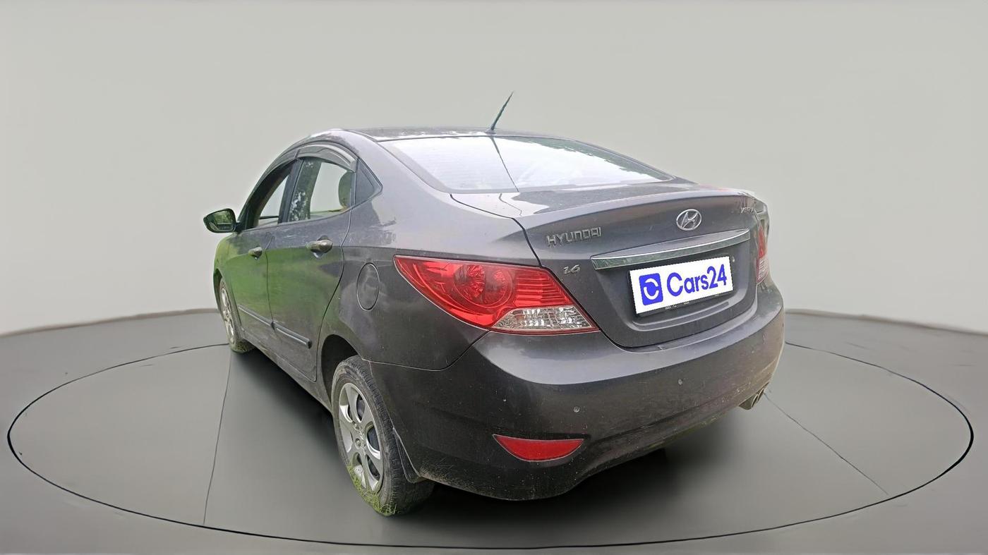 2012 Hyundai Verna FLUIDIC 1.6 VTVT EX, CNG, Manual, 1,07,374 km, exterior