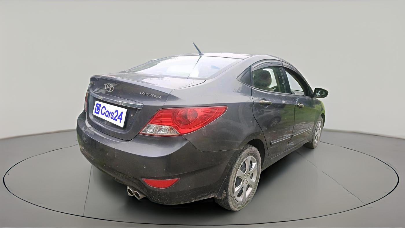 2012 Hyundai Verna FLUIDIC 1.6 VTVT EX, CNG, Manual, 1,07,374 km, exterior