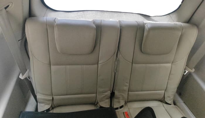 2016 Mahindra XUV500 W10 1.99, Diesel, Manual, 83,145 km, interior