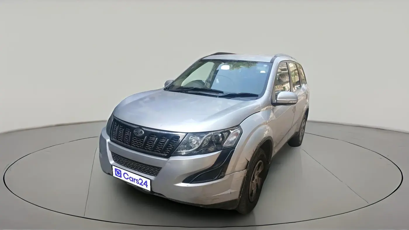 2016 Mahindra XUV500 W6 1.99, Diesel, Manual, 71,487 km, exterior