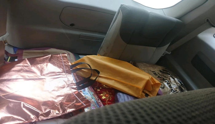 2016 Mahindra XUV500 W6 1.99, Diesel, Manual, 71,487 km, interior