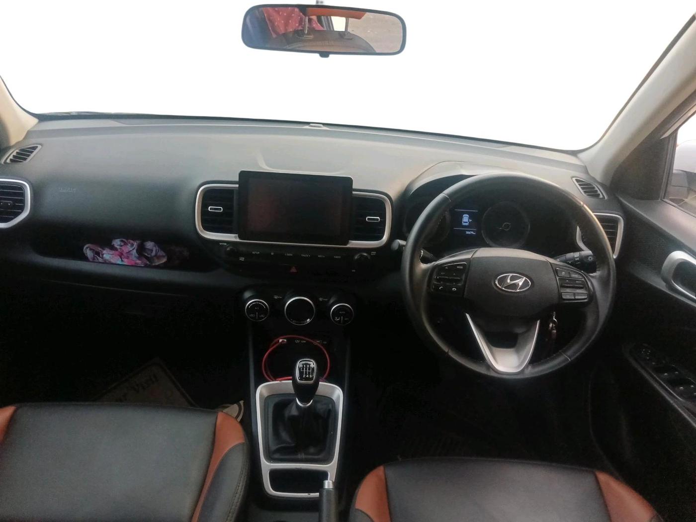 2022 Hyundai VENUE SX 1.0 TURBO IMT, Petrol, Manual, 38,679 km, interior