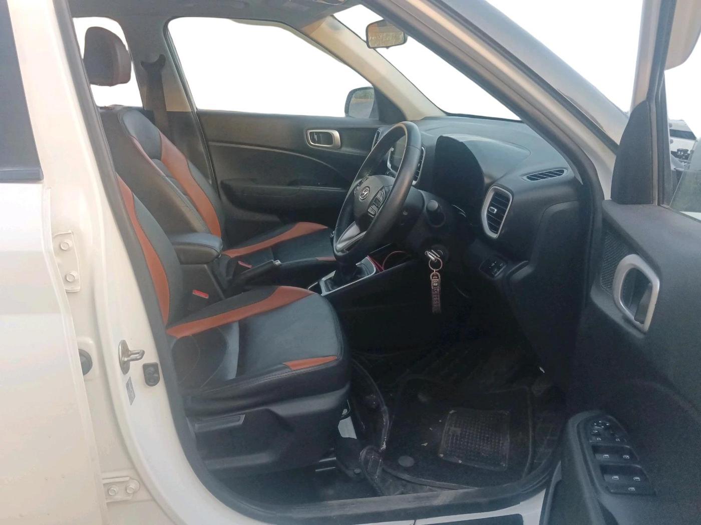 2022 Hyundai VENUE SX 1.0 TURBO IMT, Petrol, Manual, 38,679 km, interior