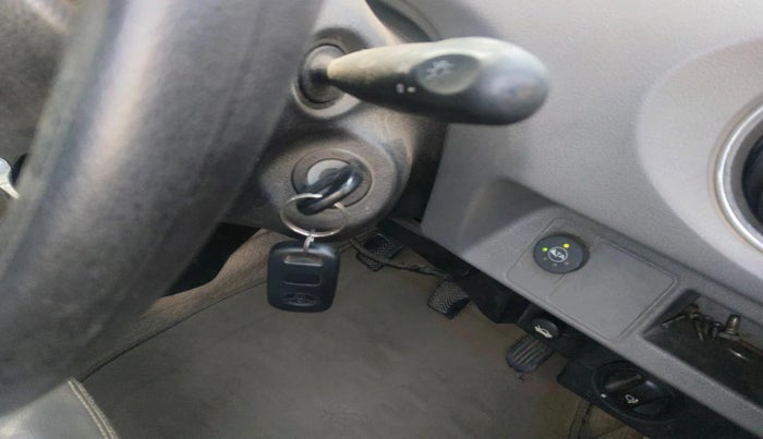 2011 Toyota Etios G, CNG, Manual, 1,18,799 km, interior