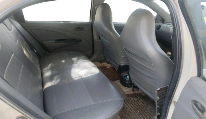 2011 Toyota Etios G, CNG, Manual, 1,18,799 km, interior