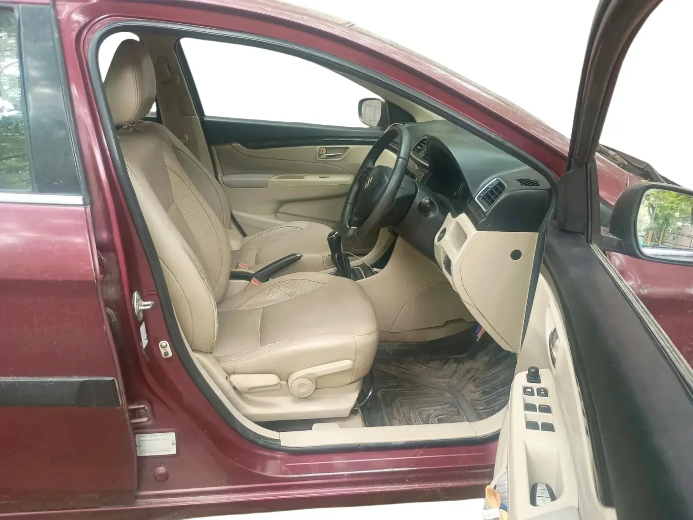 2015 Maruti Ciaz ZXI+, CNG, Manual, 1,12,578 km, interior