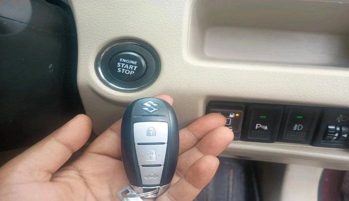 2015 Maruti Ciaz ZXI+, CNG, Manual, 1,12,578 km, interior