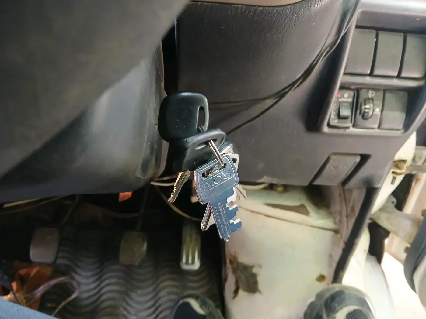2012 Maruti Eeco 7 STR, CNG, Manual, 83,326 km, interior