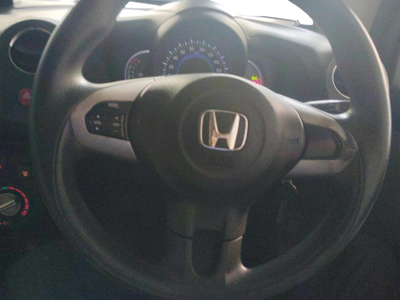 2015 Honda Amaze 1.2L I-VTEC VX, Petrol, Manual, 52,901 km, interior