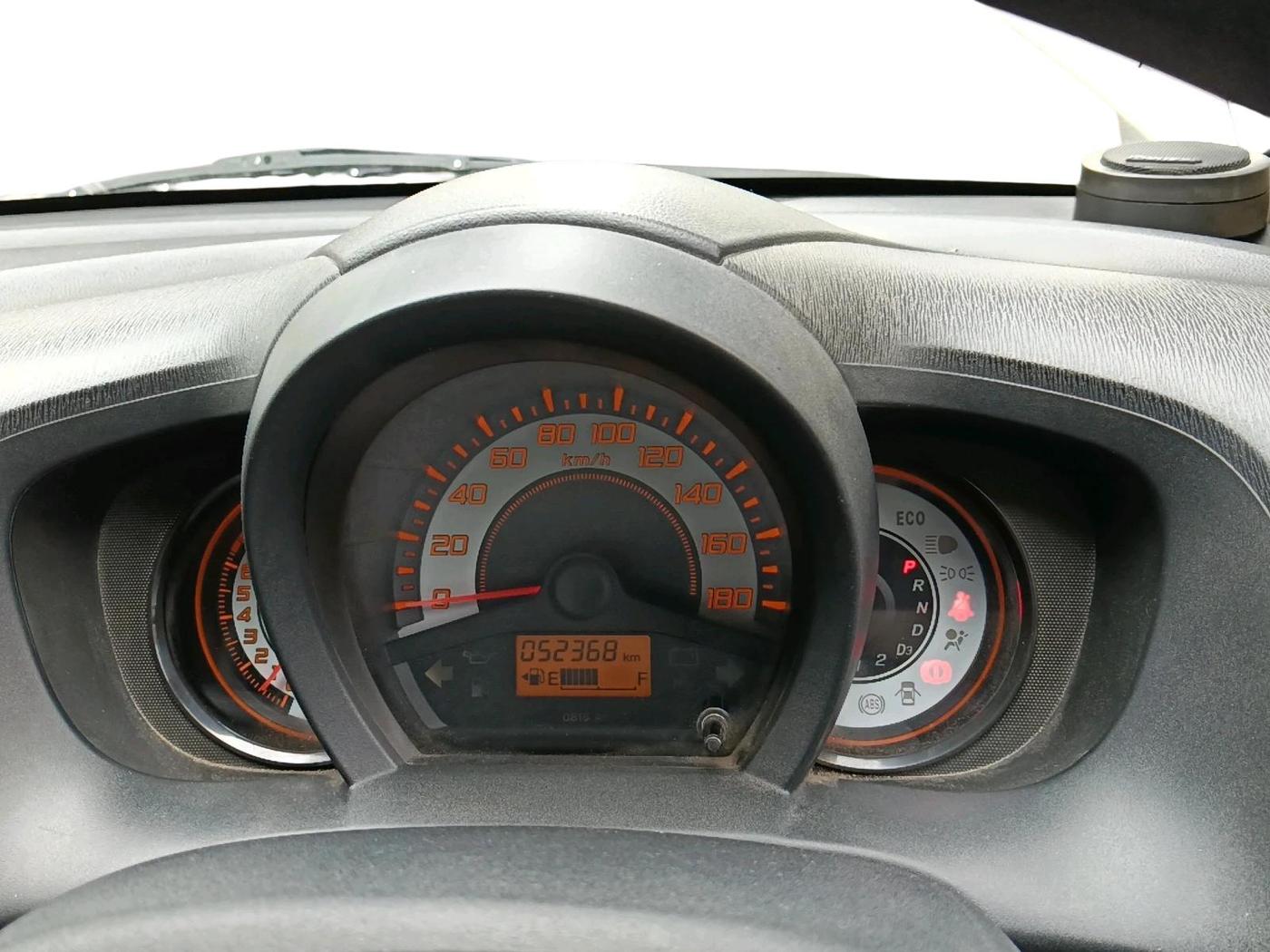2014 Honda Brio VX AT, Petrol, Automatic, 52,368 km, interior