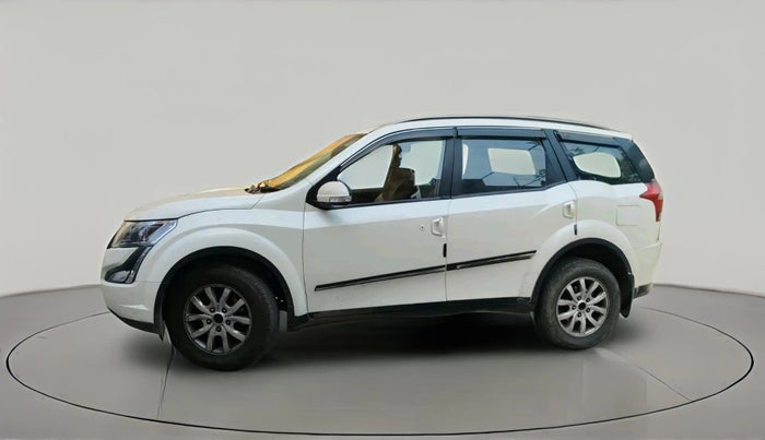 2018 Mahindra XUV500 W9, Diesel, Manual, 1,11,415 km, exterior