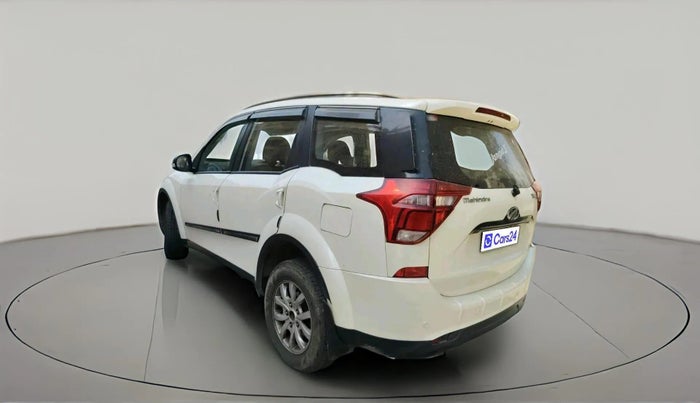 2018 Mahindra XUV500 W9, Diesel, Manual, 1,11,415 km, exterior
