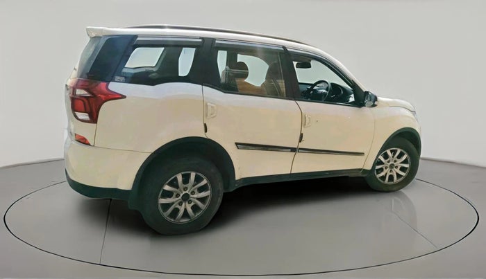 2018 Mahindra XUV500 W9, Diesel, Manual, 1,11,415 km, exterior