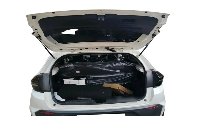 2025 Tata ALTROZ Pure S Petrol 5MT, Petrol, Manual, 2,517 km, exterior