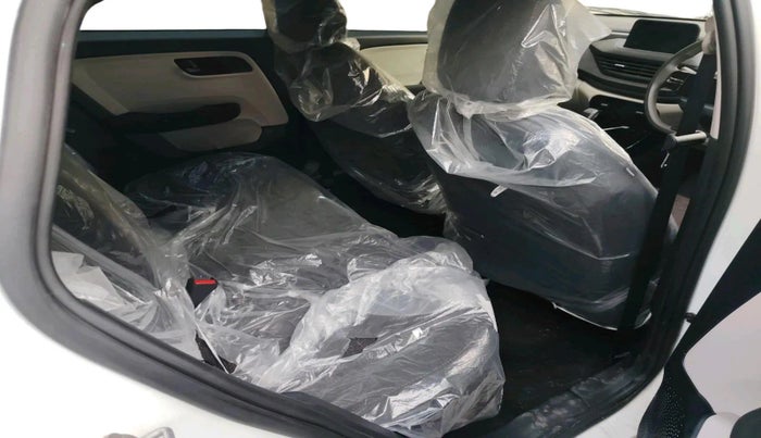 2025 Tata ALTROZ Pure S Petrol 5MT, Petrol, Manual, 2,517 km, interior