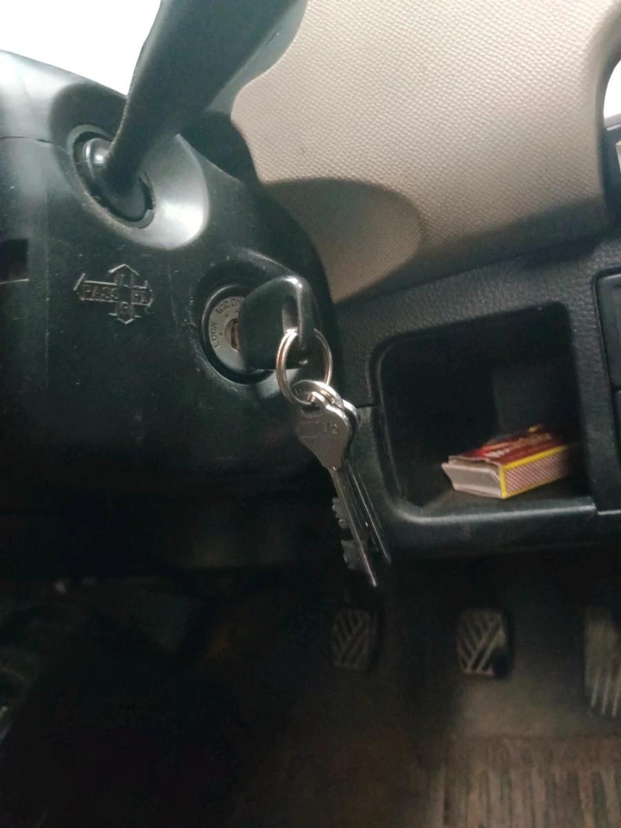 2013 Maruti Wagon R 1.0 LXI, CNG, Manual, 1,85,459 km, interior