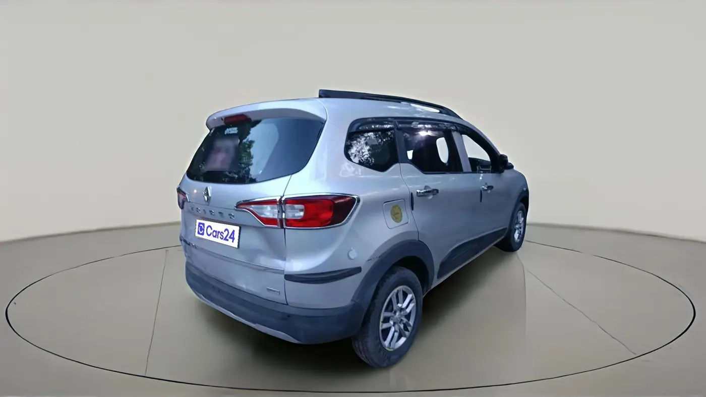 2021 Renault TRIBER RXL MT, Petrol, Manual, 53,200 km, exterior