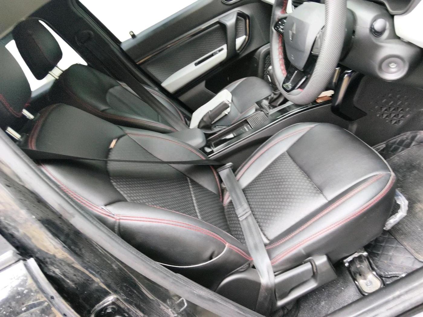 2025 Renault Kiger Evolution AMT, CNG, Automatic, 2,453 km, interior