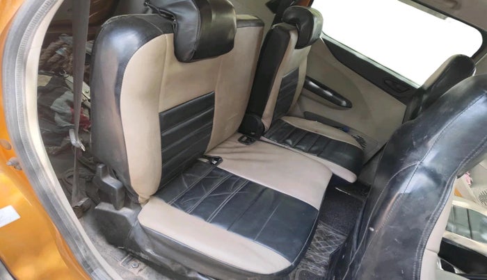 2020 Renault TRIBER RXT, Petrol, Manual, 50,545 km, interior