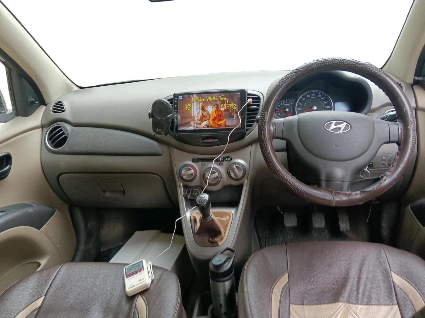 2013 Hyundai i10 ERA 1.1, CNG, Manual, 48,684 km, interior