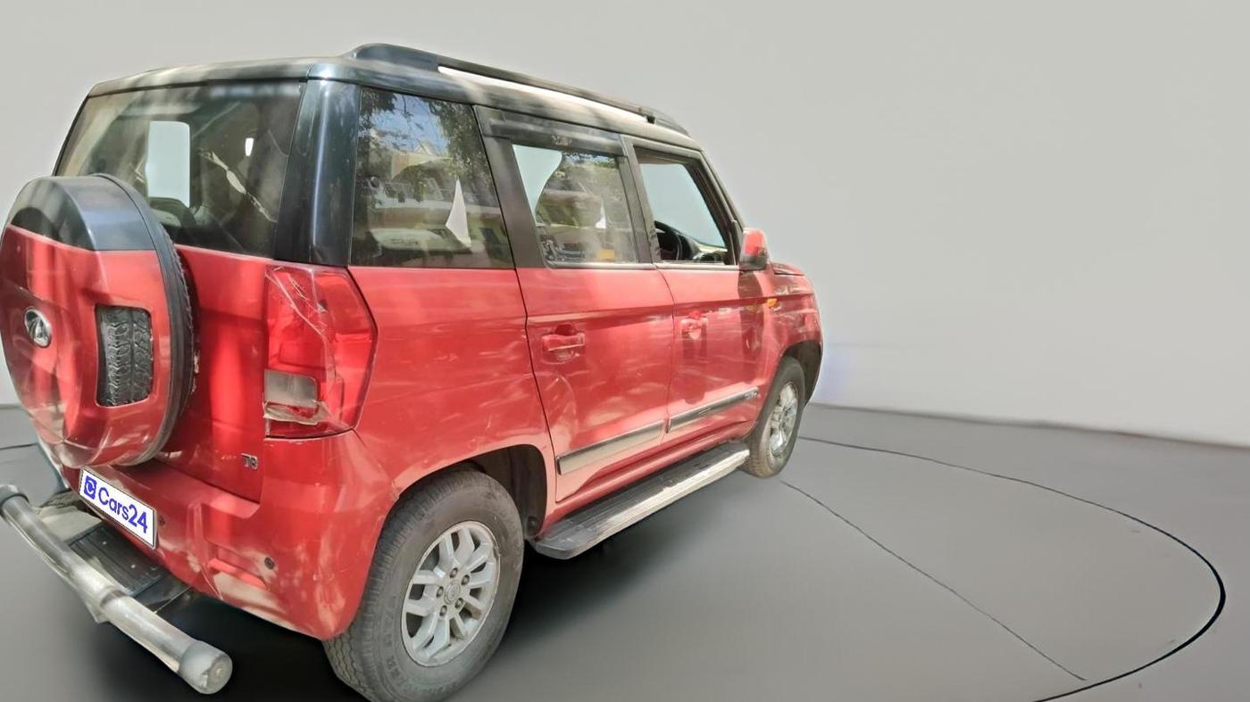 2016 Mahindra TUV300 T8, Diesel, Manual, 1,55,434 km, exterior