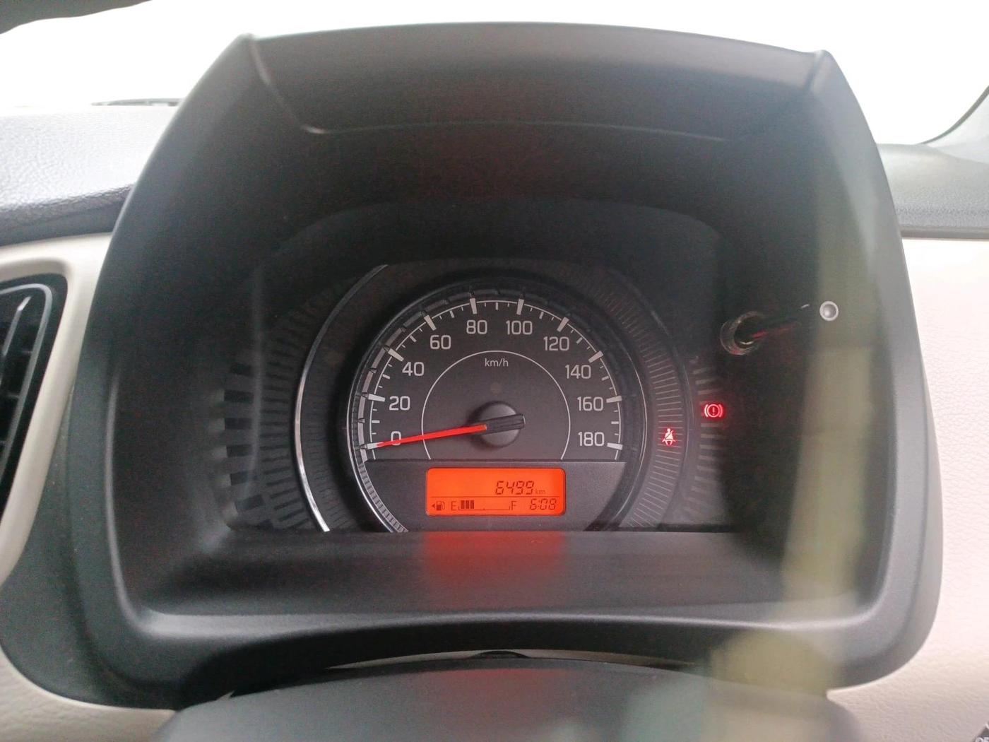 2023 Maruti New Wagon-R VXI 1.0, Petrol, Manual, 6,499 km, interior