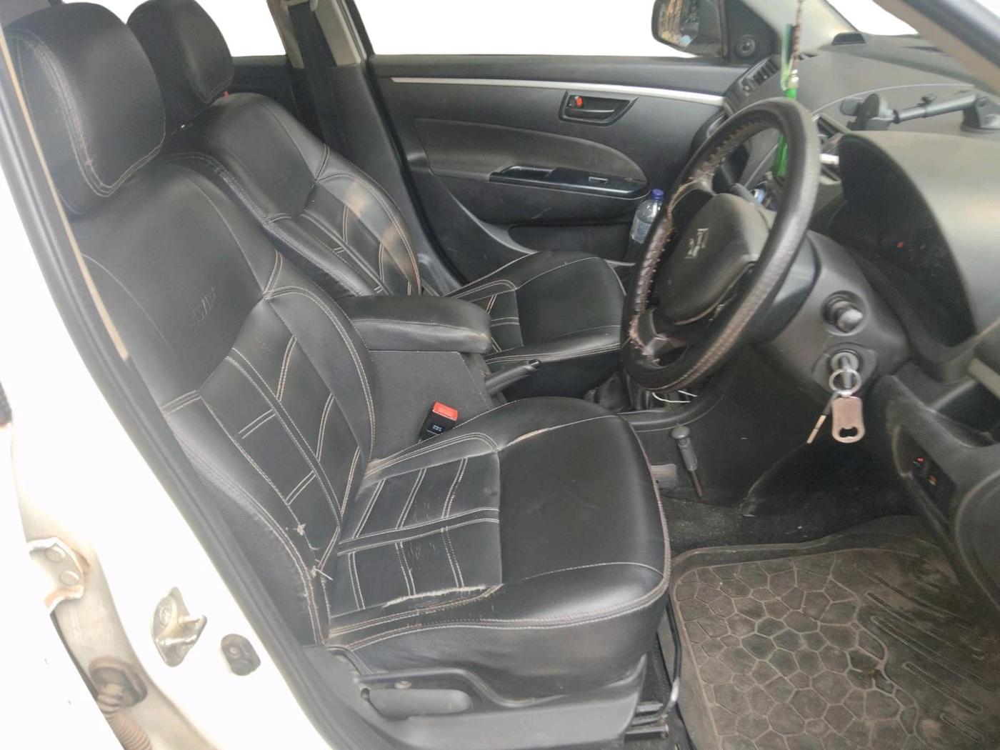 2016 Maruti Swift LXI (O), CNG, Manual, 1,05,276 km, interior