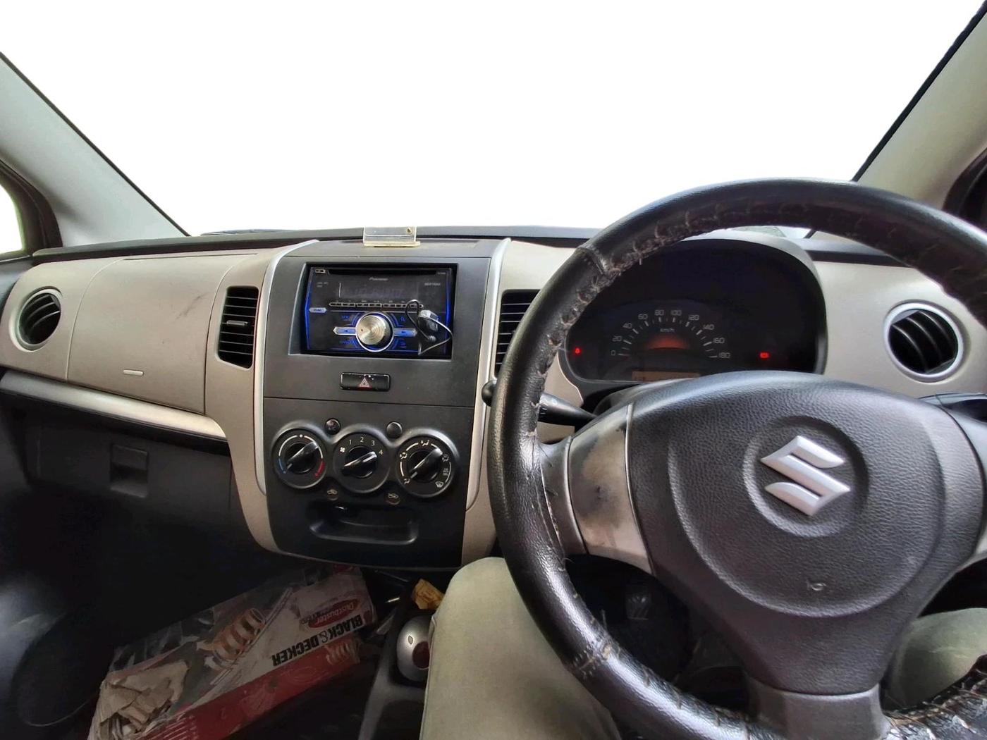 2014 Maruti Wagon R 1.0 LXI CNG, CNG, Manual, 1,32,475 km, interior
