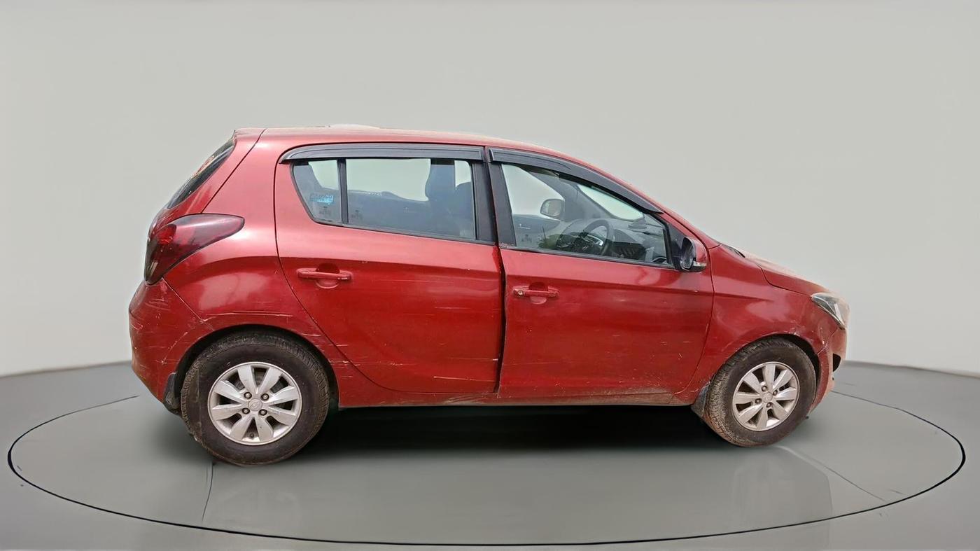 2012 Hyundai i20 SPORTZ 1.2, CNG, Manual, 1,02,396 km, exterior