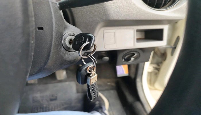 2011 Toyota Etios G, Petrol, Manual, 44,981 km, interior