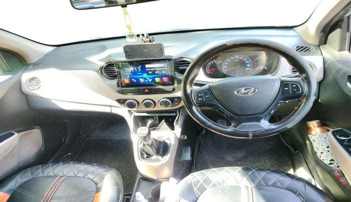 2016 Hyundai Xcent S 1.2, CNG, Manual, 1,51,049 km, interior
