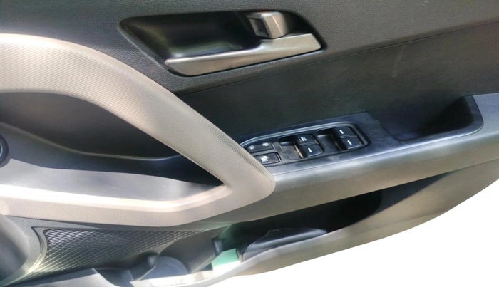 2017 Hyundai Creta SX PLUS AT 1.6 DIESEL, Diesel, Automatic, 77,387 km, interior