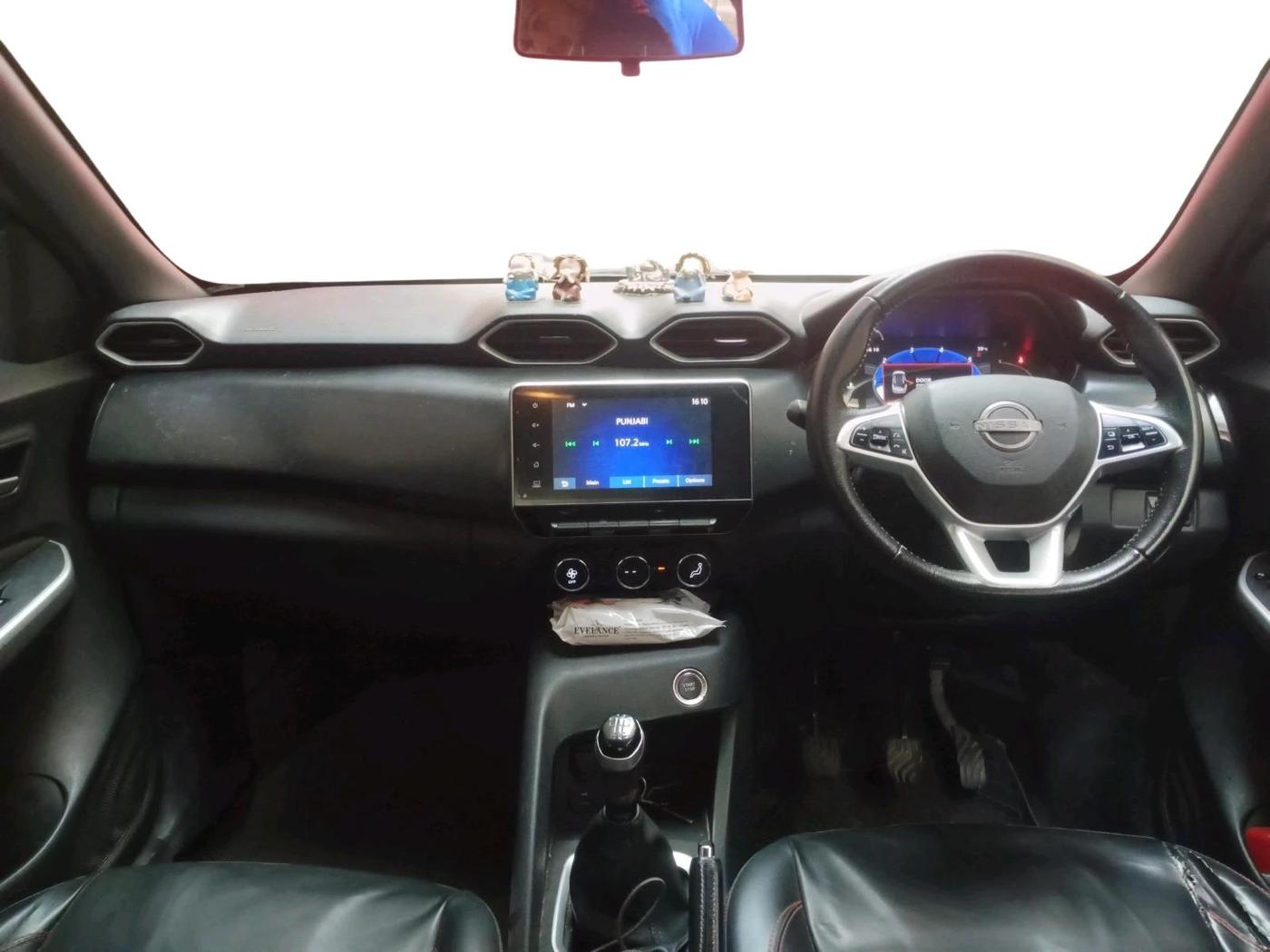 2022 Nissan MAGNITE XV PREMIUM, Petrol, Manual, 52,400 km, interior