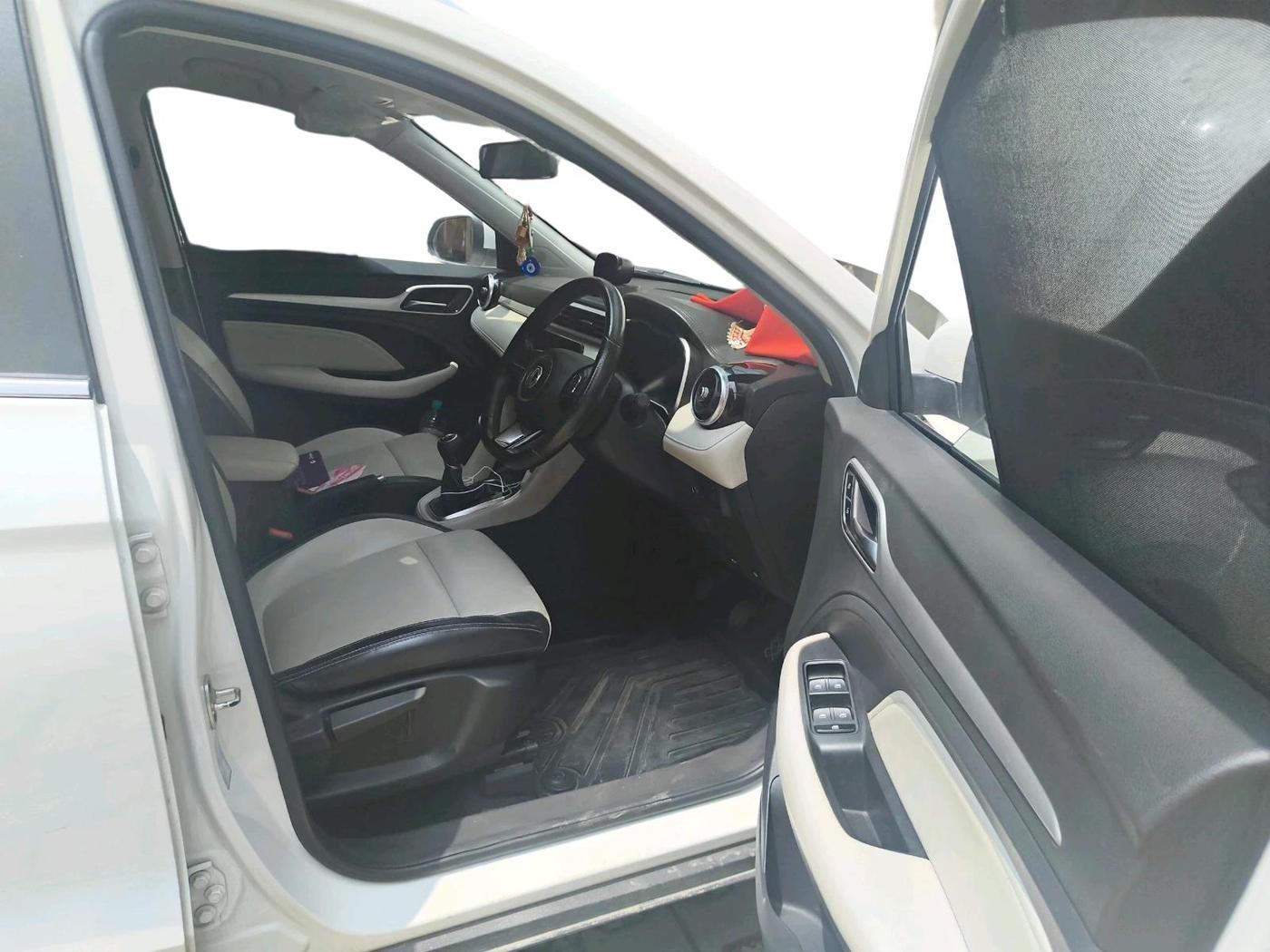 2022 MG ASTOR SMART 1.5 MT, Petrol, Manual, 56,743 km, interior