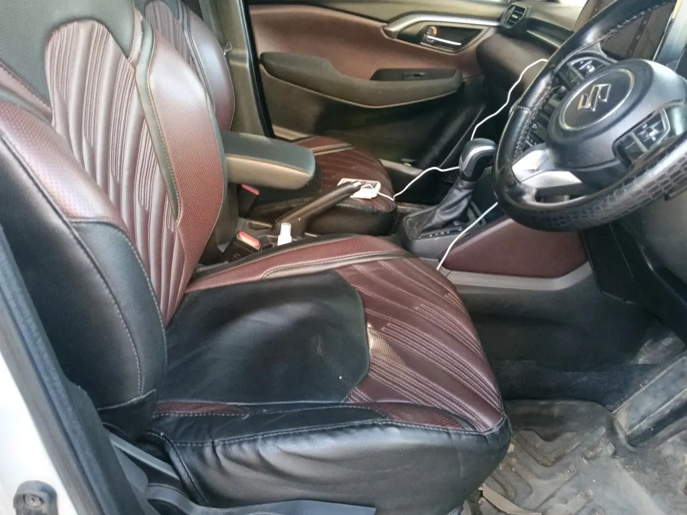 2023 Maruti Grand Vitara DELTA SMART HYBRID AT, Petrol, Automatic, 78,411 km, interior