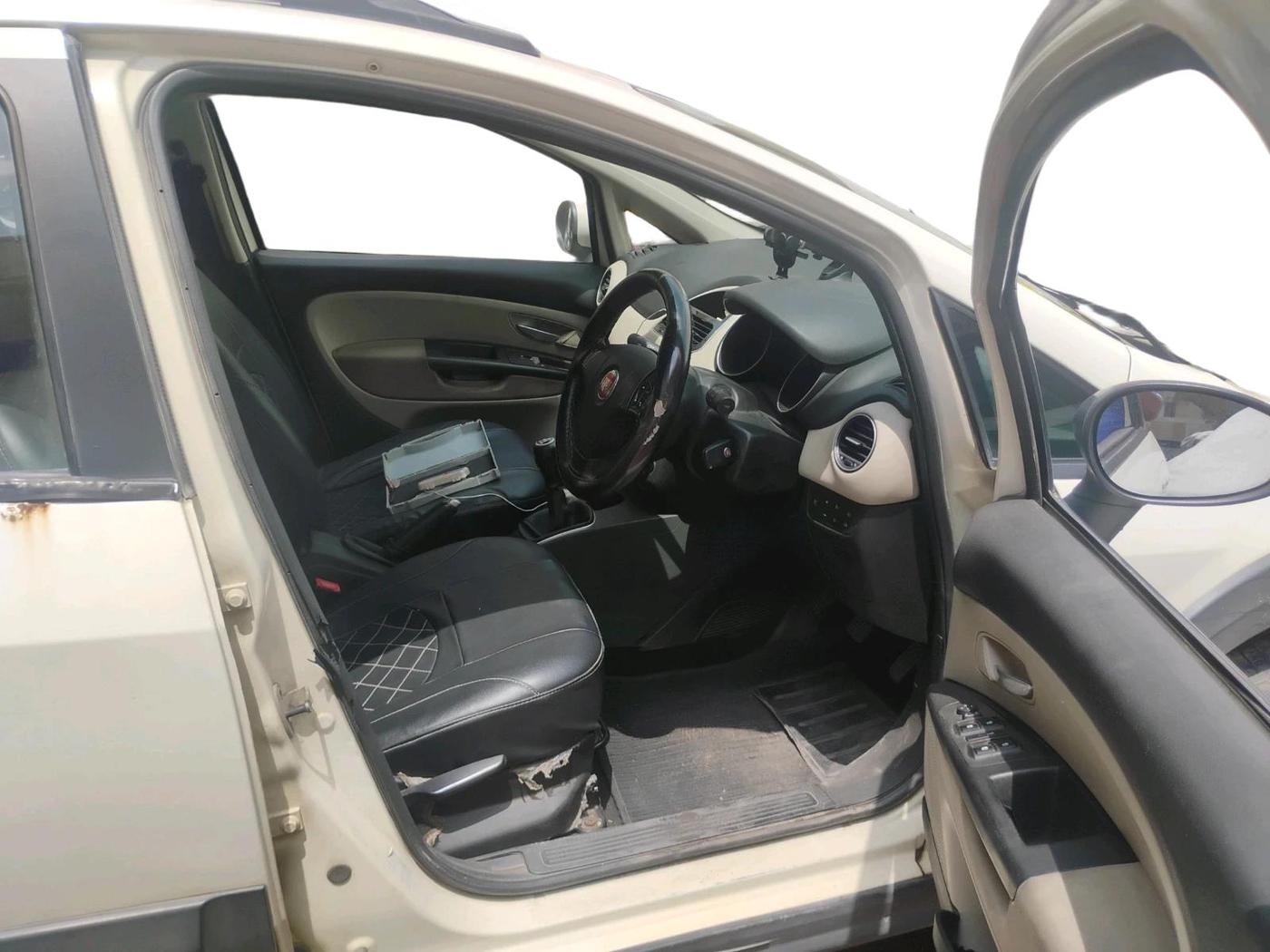 2018 Fiat URBAN CROSS EMOTION MULTIJET 1.3, Diesel, Manual, 63,750 km, interior