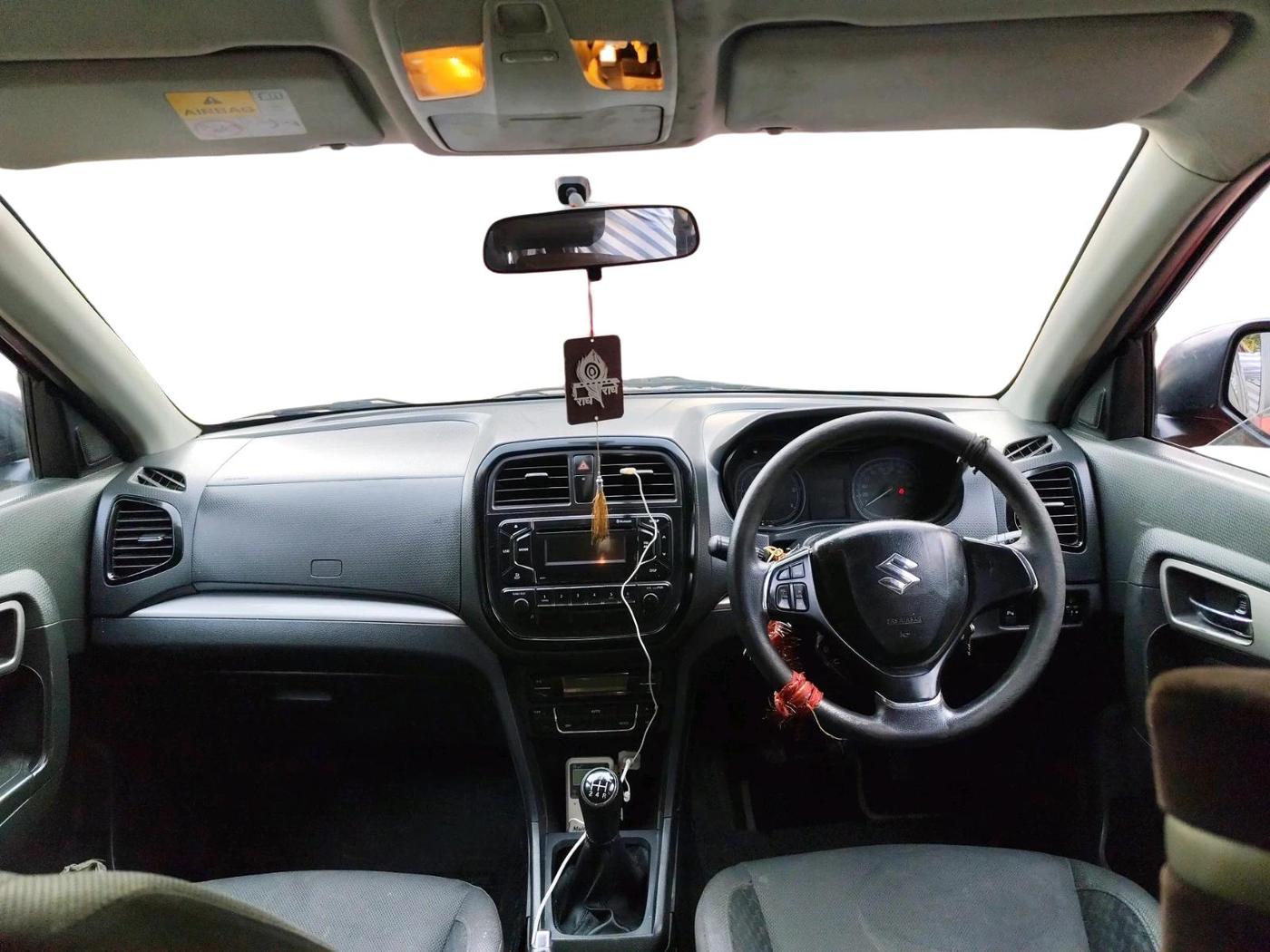 2017 Maruti Vitara Brezza ZDI, Diesel, Manual, 1,02,242 km, interior