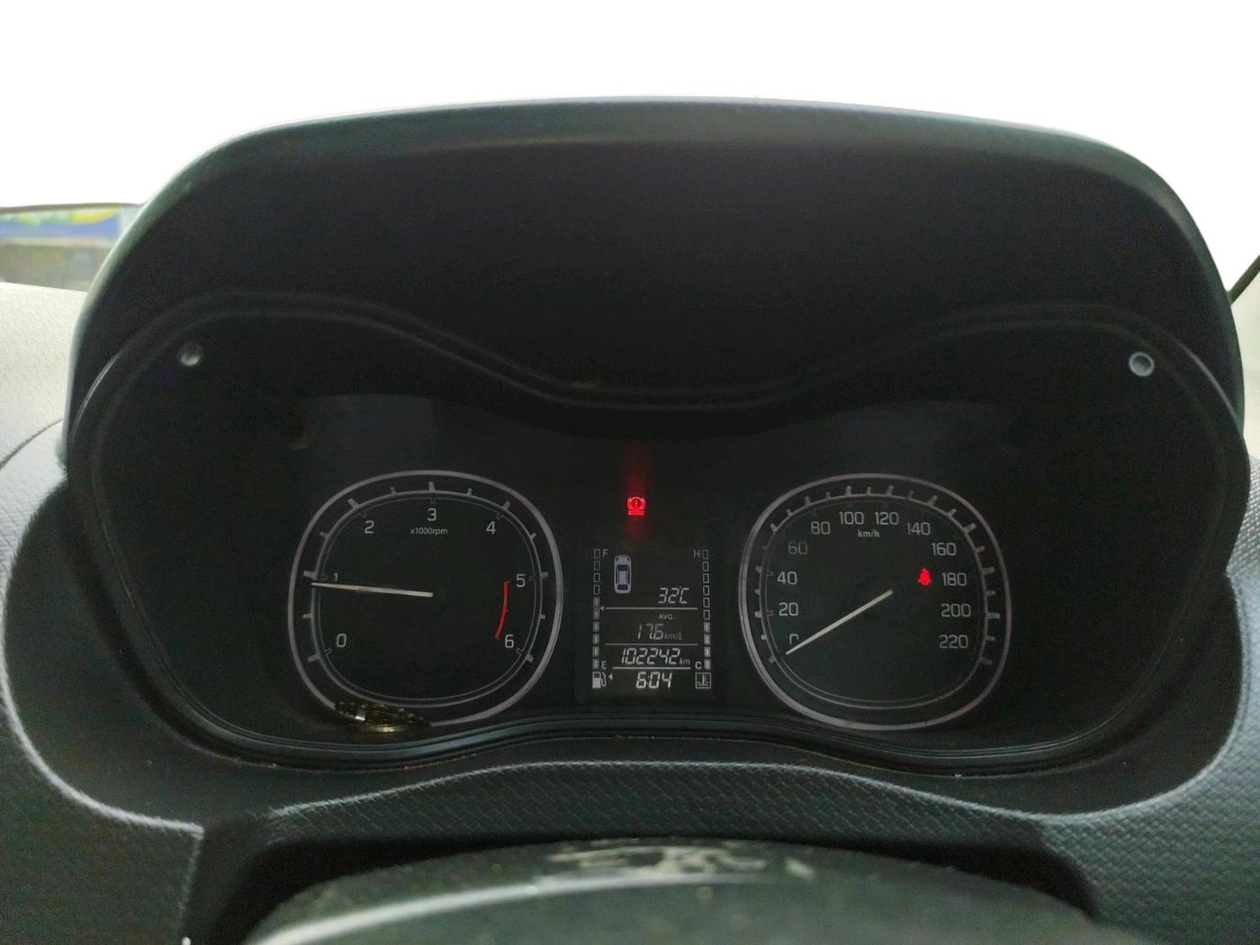 2017 Maruti Vitara Brezza ZDI, Diesel, Manual, 1,02,242 km, interior