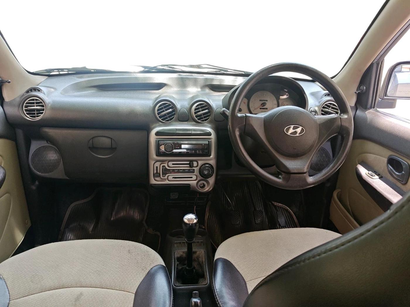 2011 Hyundai Santro Xing GLS, Petrol, Manual, 43,835 km, interior