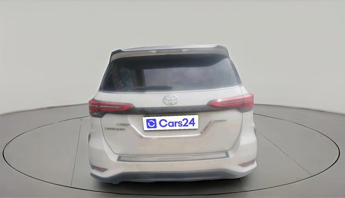 2022 Toyota Fortuner 4X2 AT 2.8 LEGENDER, Diesel, Automatic, 53,196 km, exterior