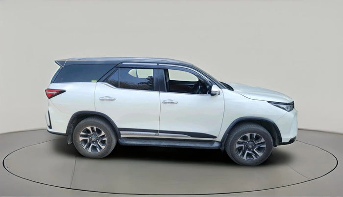 2022 Toyota Fortuner 4X2 AT 2.8 LEGENDER, Diesel, Automatic, 53,196 km, exterior
