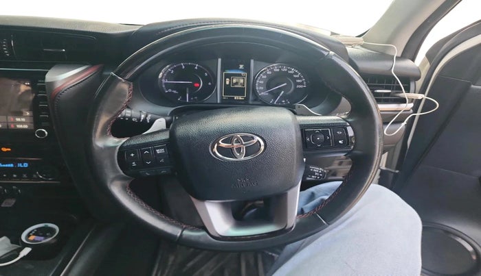 2022 Toyota Fortuner 4X2 AT 2.8 LEGENDER, Diesel, Automatic, 53,196 km, interior