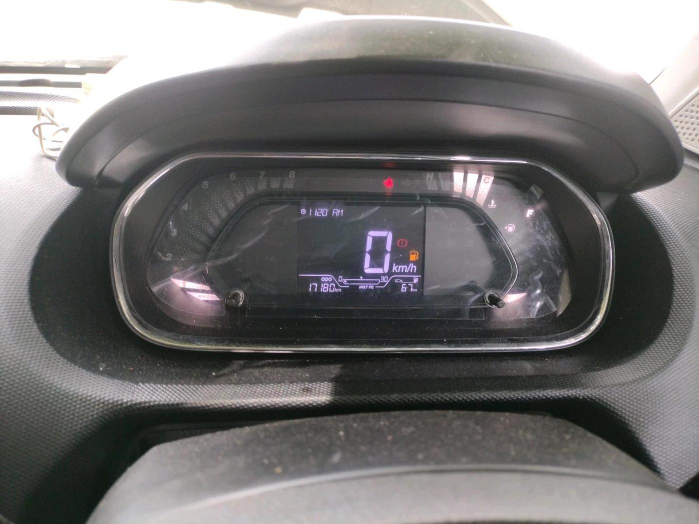 2023 Tata Tiago XT (O) PETROL, Petrol, Manual, 17,180 km, interior