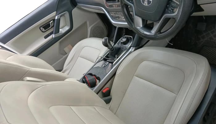 2021 Tata Safari XZ PLUS, Diesel, Manual, 94,485 km, interior