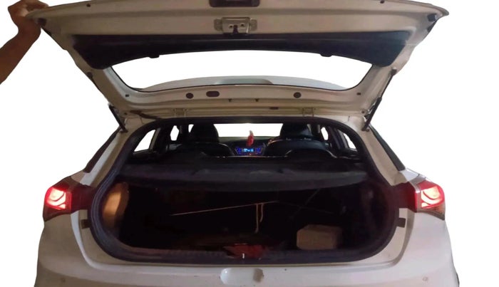 2017 Hyundai i20 Active 1.2 S, Petrol, Manual, 31,453 km, exterior