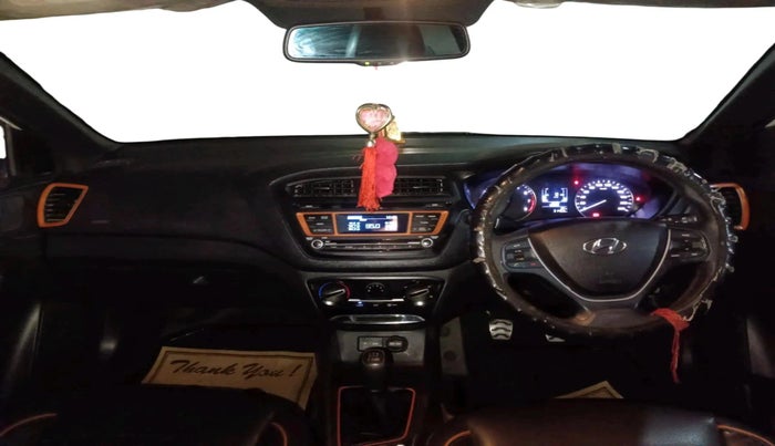 2017 Hyundai i20 Active 1.2 S, Petrol, Manual, 31,453 km, interior