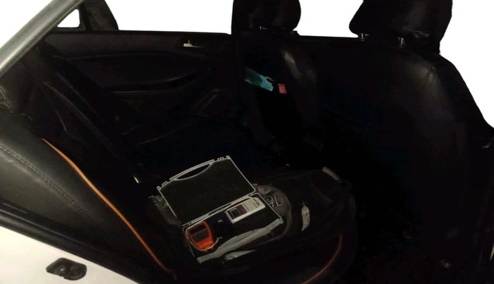 2017 Hyundai i20 Active 1.2 S, Petrol, Manual, 31,453 km, interior