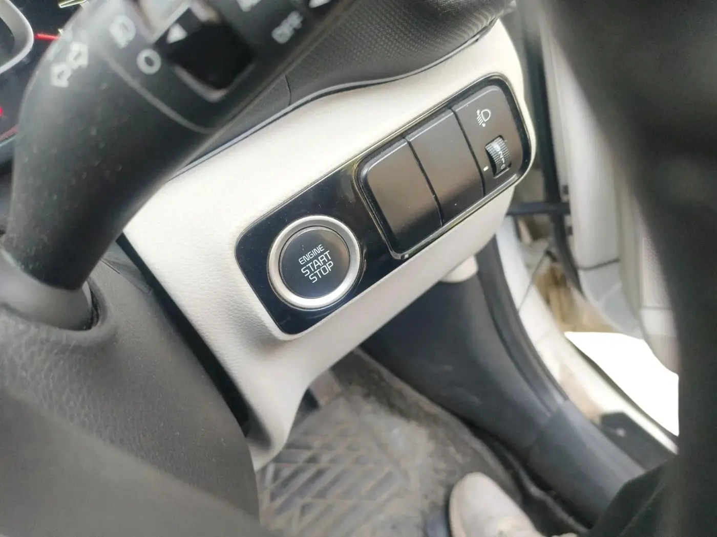 2021 KIA SONET HTX 1.0 IMT, Petrol, Manual, 48,249 km, interior