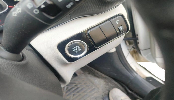 2021 KIA SONET HTX 1.0 IMT, Petrol, Manual, 48,249 km, interior